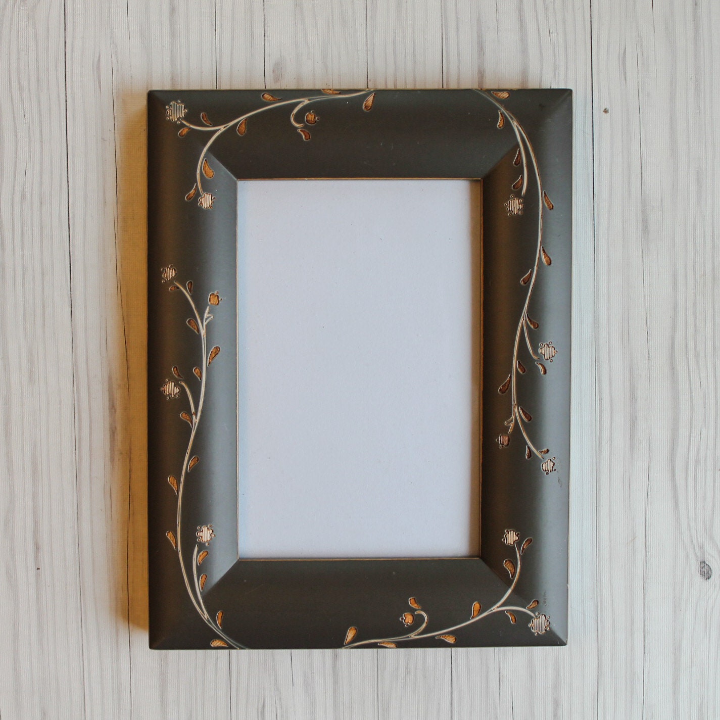 Vintage RARE WOODS 4x6 Picture Photo Frame Gray Taupe Olive Green Wood