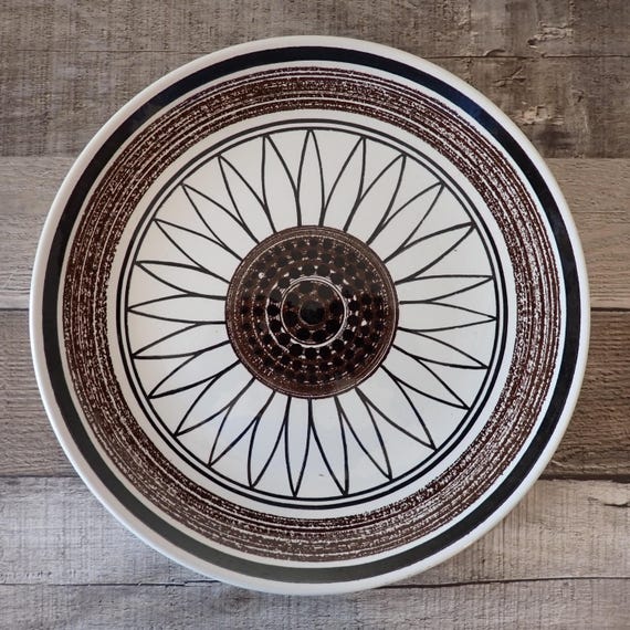 Vintage Royal China CASA DEL SOL 10" Dinner Plate Set of 2 White with Brown Floral Design Modern Flower