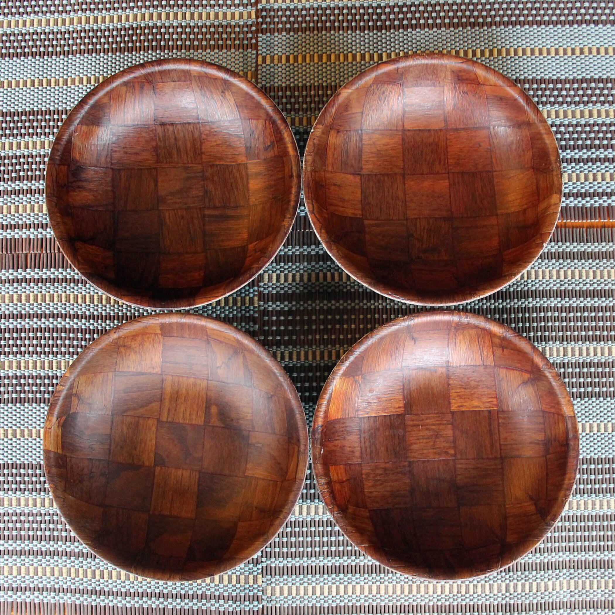 Vintage Plastic Faux Wood WEAVEWOOD Bowl Set of 4 Serving Salad Bowls