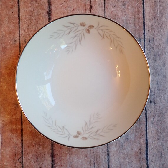 Vintage Franciscan SNOW PINE Soup Cereal Bowl Set of 8 White with Gray Leaf and Pinecone Design 1960s Dinnerware