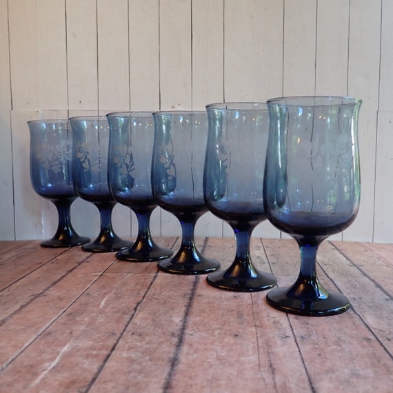 Vintage Pfaltzgraff Yorktowne Blue Glassware Goblet Wine Glass Set of 6 Etched Flower Floral Design 12 oz.