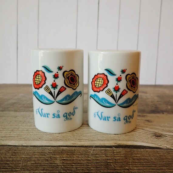 Vintage Berggren Design Salt and Pepper Shaker Set 2 Swedish Folk Art