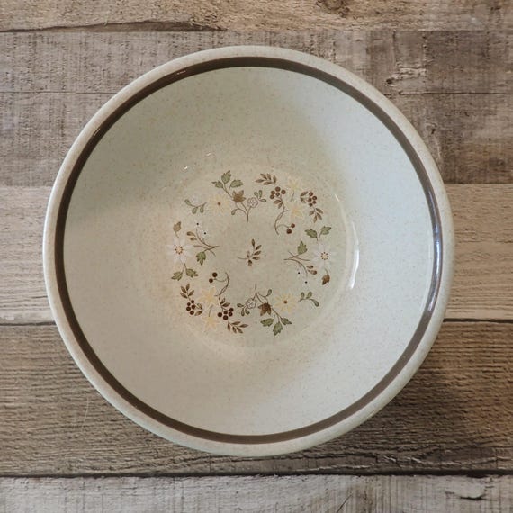 Vintage Royal Doulton UPLANDS Cereal Bowl Set of 4 Yellow and Green Flower Floral Design Made in England Lambethware