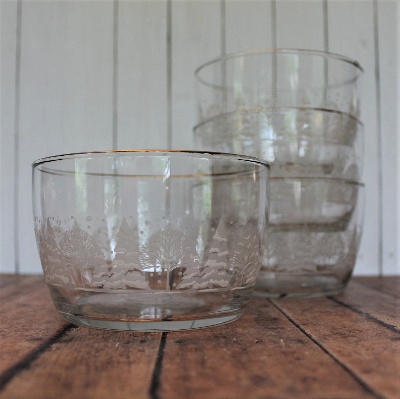 Vintage Libbey Christmas Bowl Set of 4 Clear Glass with Frosted Pine
