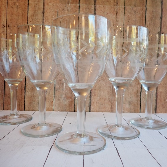 Vintage Anchor Hocking LAUREL Water Goblets Set of 6 Clear with Vine Leaf Design Pattern ACH55