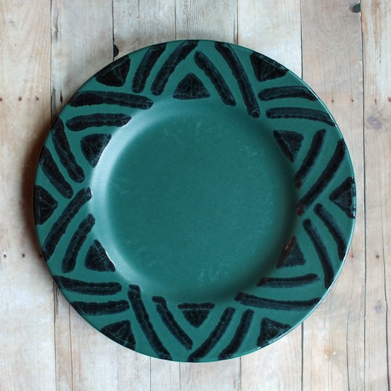 Vintage Pfaltzgraff SOLSTICE 8" Salad Plates Set of 4 Green with Triangle Geometric Modern Design