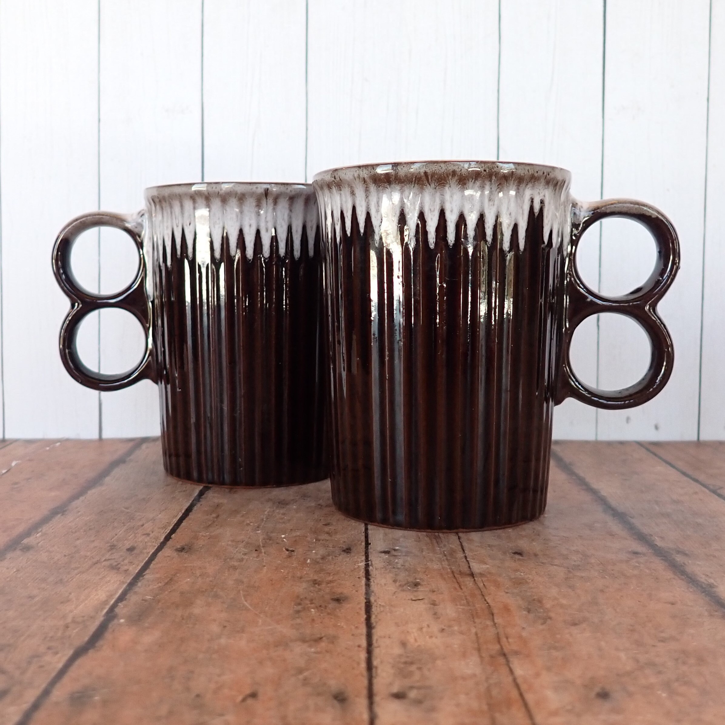 Vintage Brown Drip Stoneware Mug Coffee Cup Set of 2 Brown with Ribbed