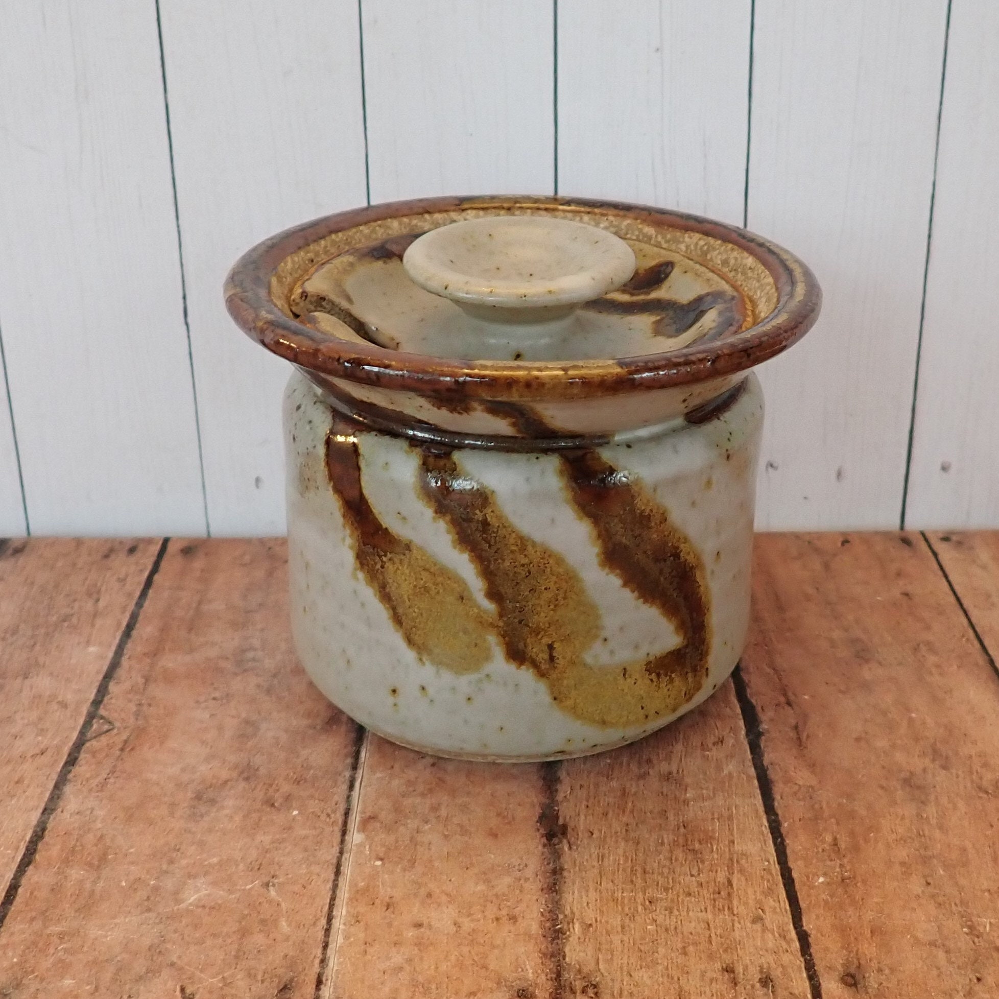 Vintage Peggy Ahlgren Wilson Creek Pottery Stoneware Sugar Bowl or Honey Put with Lid Gray and