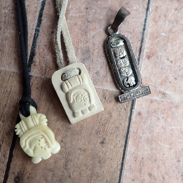 Vintage Mayan Glyph Necklace Pendant Set of 3 Mexican Maya Necklaces Oro Maya