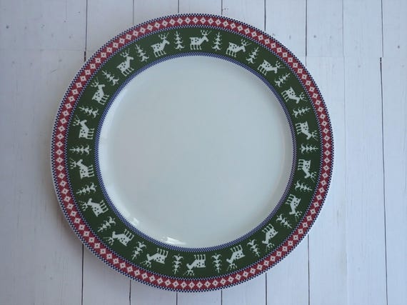 Vintage Wedgwood NORDICA Dinner Plate White with Green and Red Christmas Fair Isle Reindeer and Tree Design