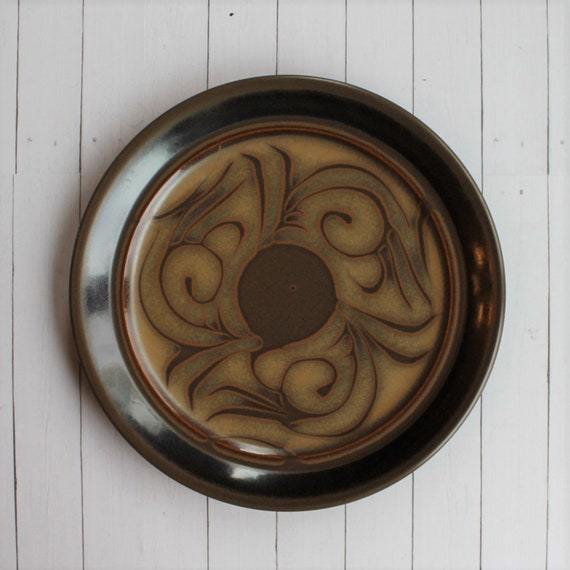 Vintage Mikasa Couture Potter Village STONEFLOWER 10" Dinner Plate Set of 3 Plates Brown and Tan Scroll Design Stone Flower Bob Van Allen