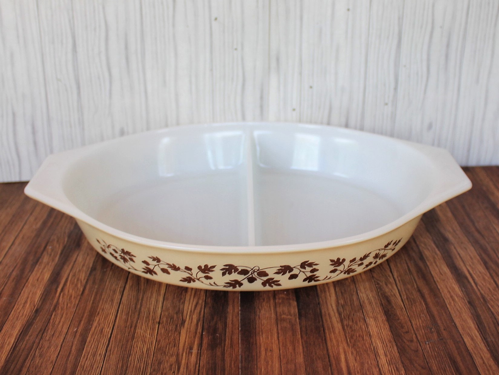 Vintage Pyrex Divided 1.5 Quart Casserole Dish 945 with Lid Cream with ...