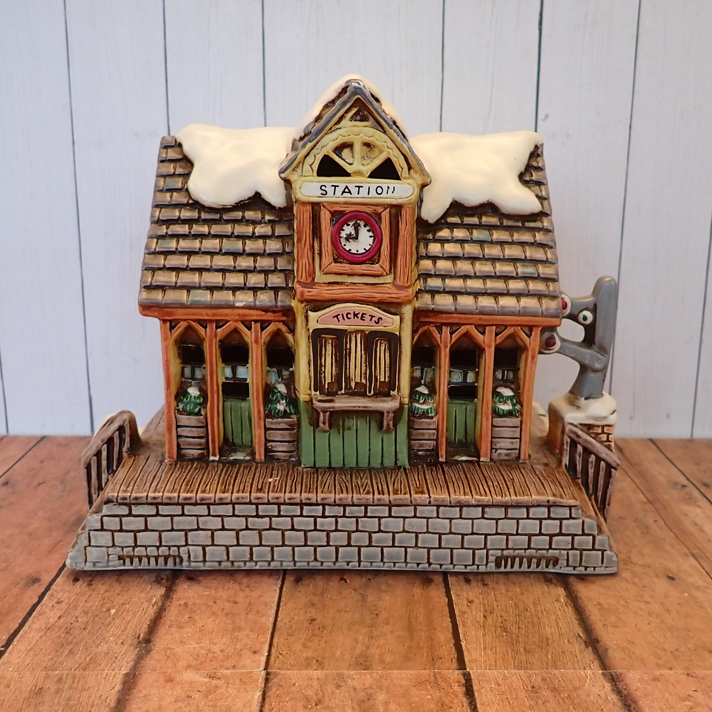 Lefton Colonial Village Collectors Guide - im1qtcm