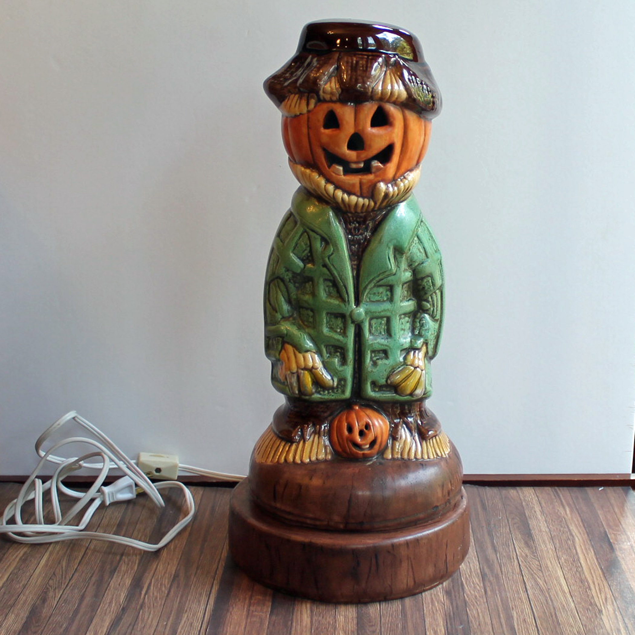 Vintage Ceramic Halloween Pumpkin Scarecrow Figurine Lamp Light Statue