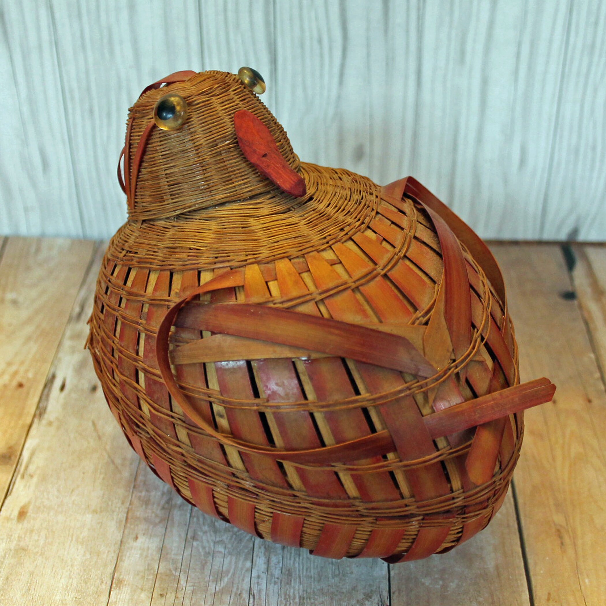 Vintage Wicker Woven Bird Basket with Lid Storage Animal Shaped Trinket