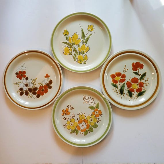 Vintage Mismatched Stoneware Dinner Plate Set of 4 Mix and Match Plates Whitewith Green Yellow and Brown Flower Designs 1970s