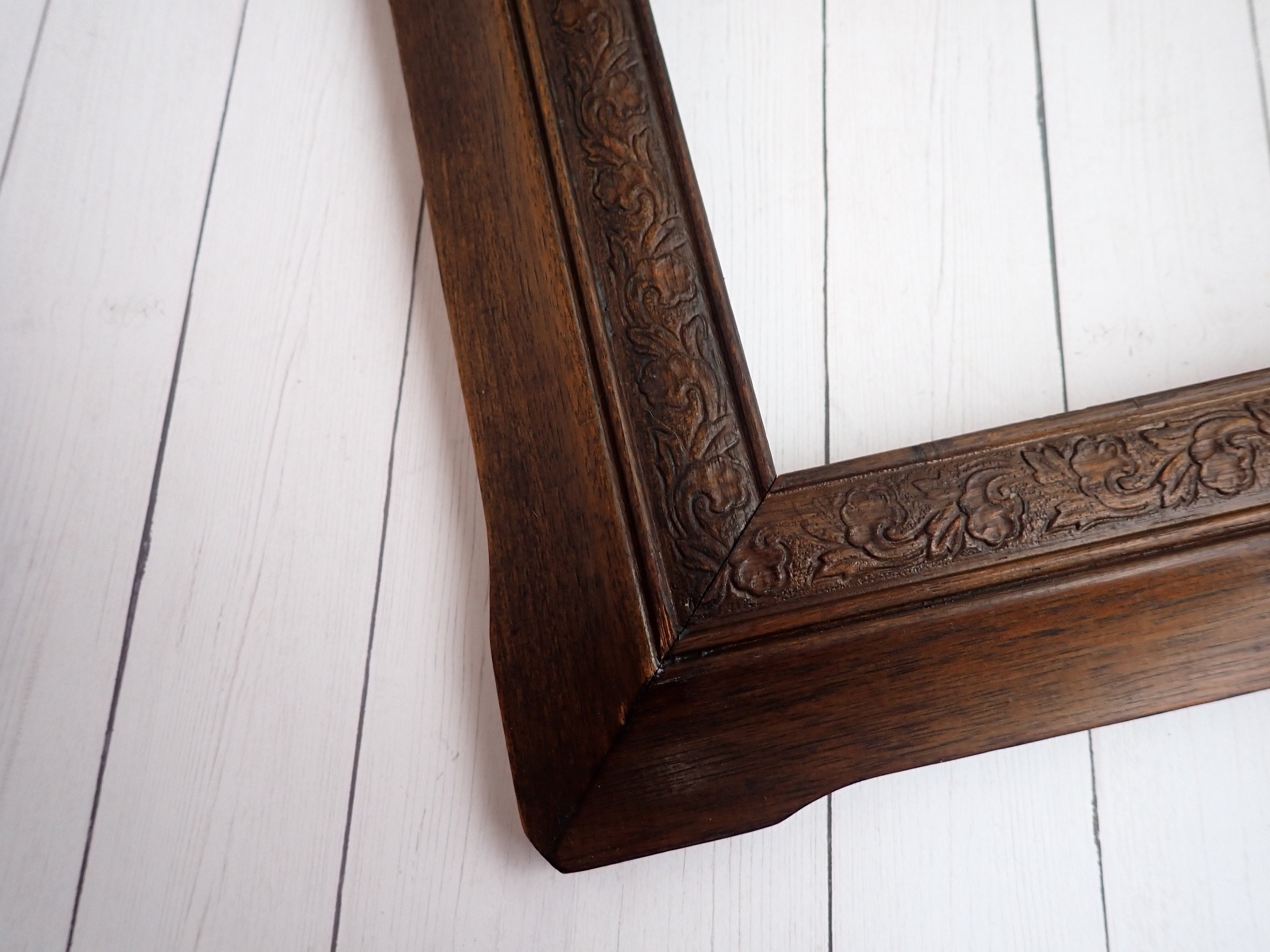 Vintage Wooden 8x10 Picture Photo Frame with Carved Etched Leaf Design