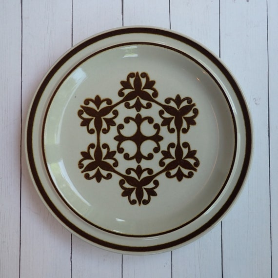 Vintage Casual Ceram Electra MALAGA Stoneware 7" Salad Plates Set of 4 or Set of 8 White Brown Floral Medallion Design