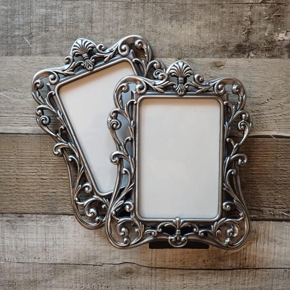 Vintage Silver Metal 3x5 Picture Photo Frame Set of 2 Scroll Leaf Design 3.5" x 5"  Size Leaves and Scroll Design