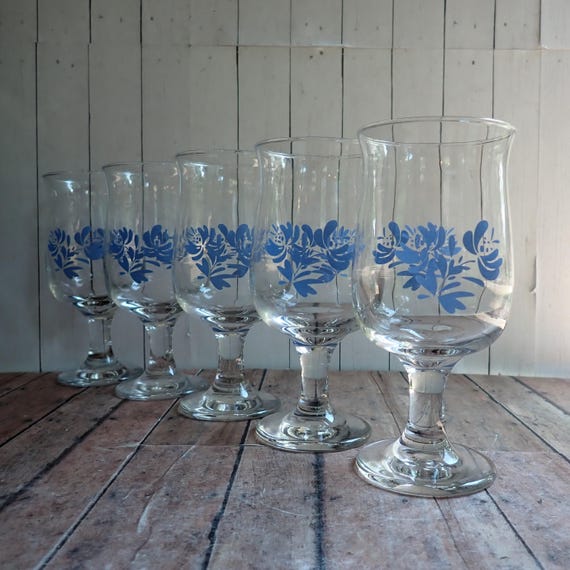 Vintage Pfaltzgraff Yorktowne Clear and Blue 12 oz Glassware Goblet Set of 5 Wine Glasses Floral Stencil Design
