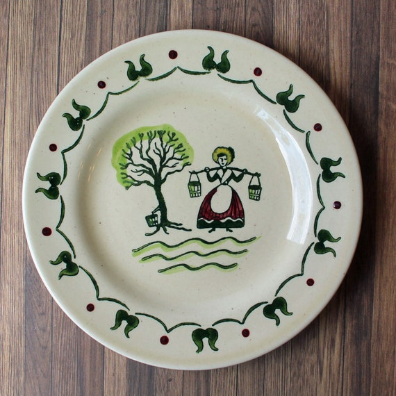 Vintage Metlox Poppytrail HOMESTEAD PROVINCIAL Bread and Butter Plates Set of 4 Cream Red Green Farm Scene