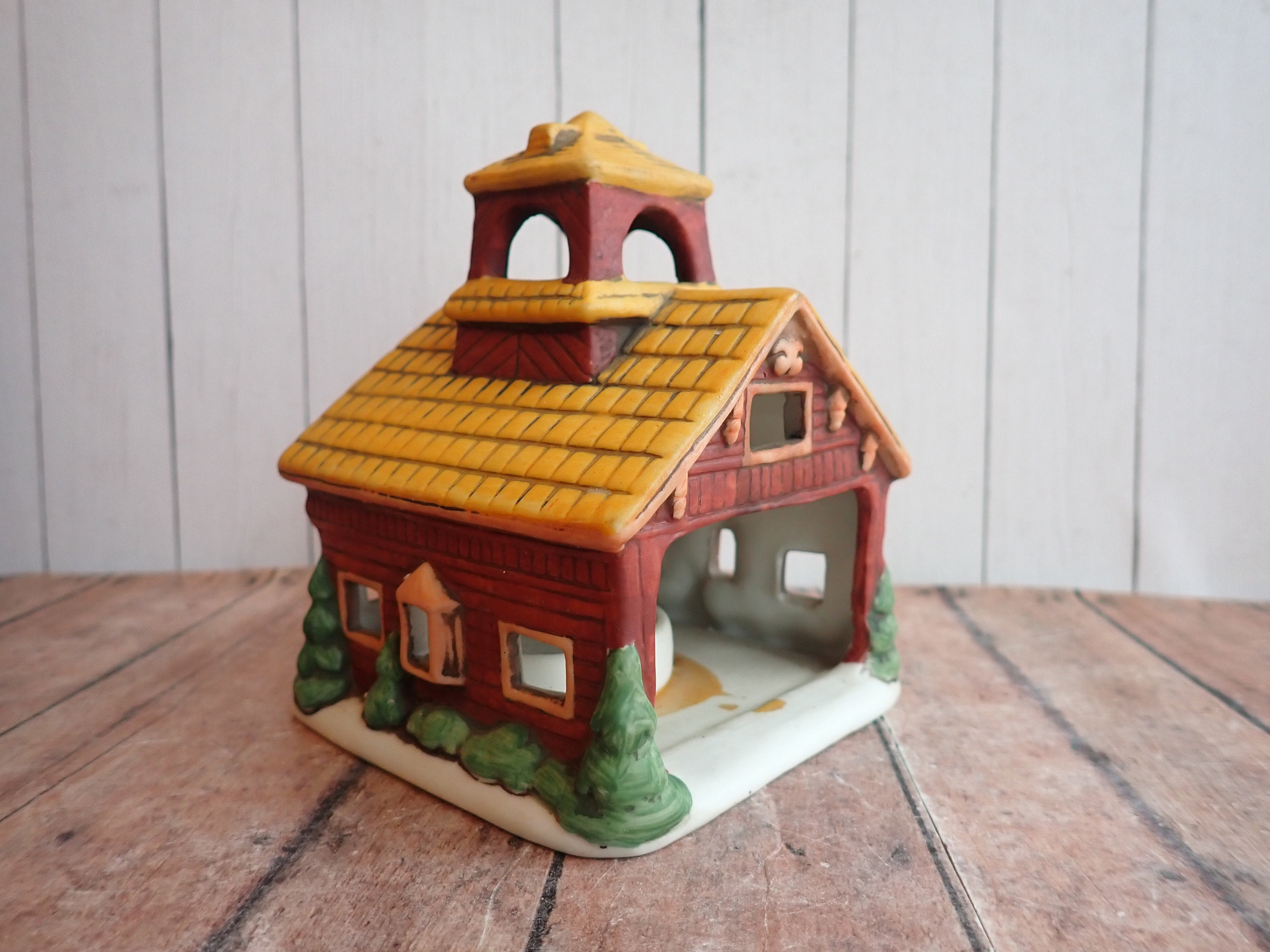Lefton Colonial Village Collectors Guide - amc1xc6