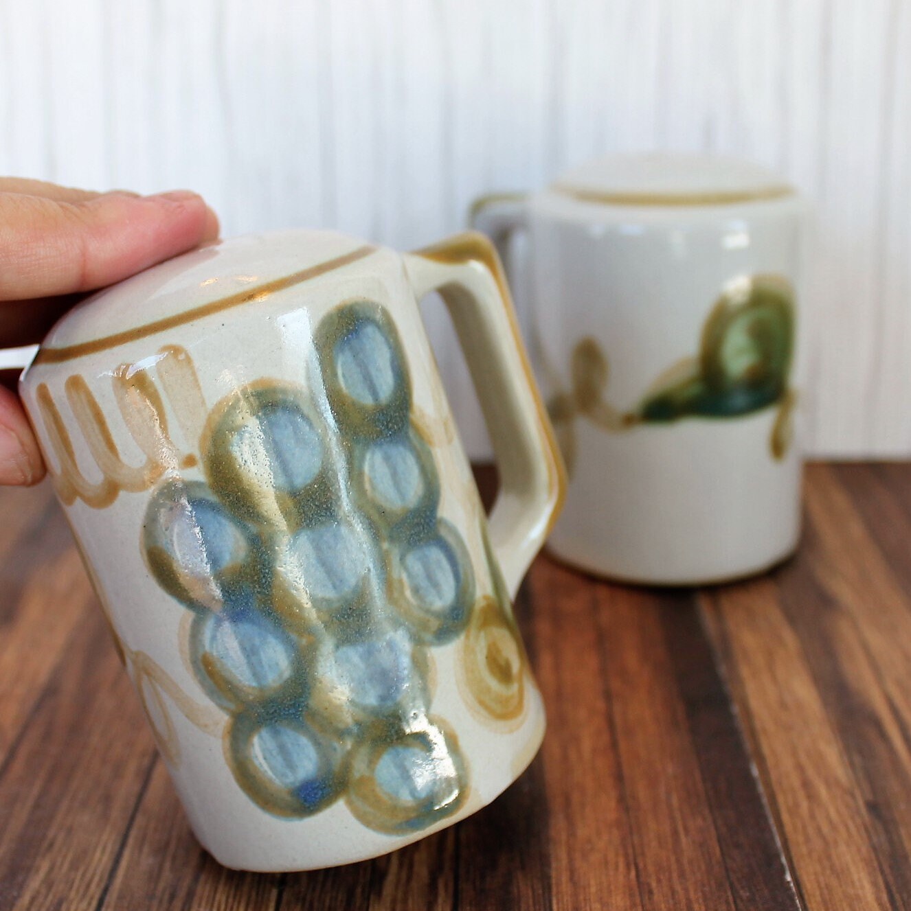 Louisville Stoneware VINTAGE Salt and Pepper Shakers Set of 2 Gray