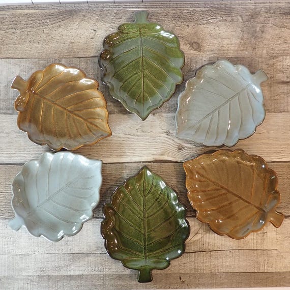 Pfaltzgraff Rustic Leaves Figural Leaf Appetizer Plate Set of 6 Plates Brown Green and Gray