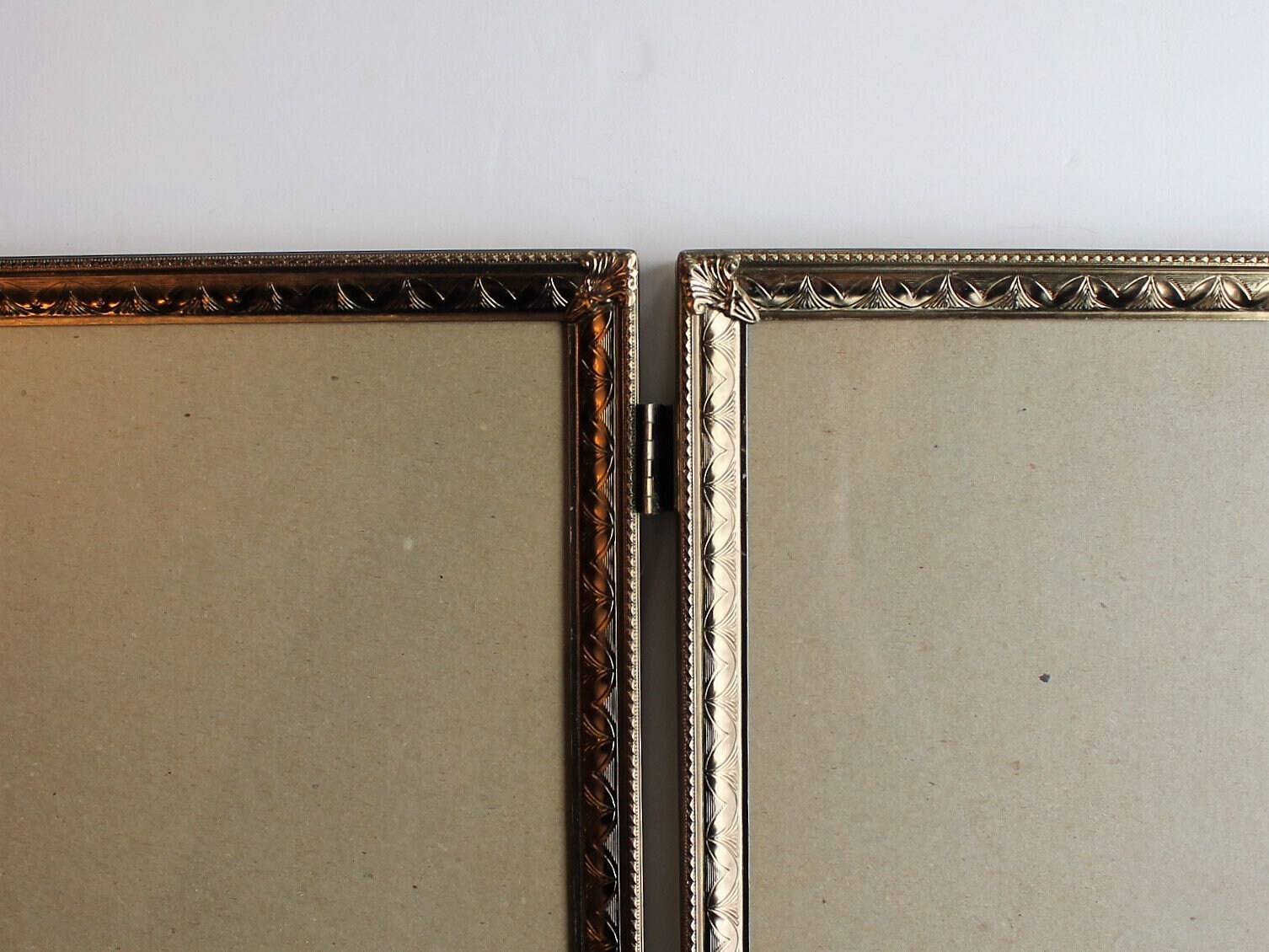 Vintage Brass Bronze Colored Metal Triple Hinged Three Part Photo
