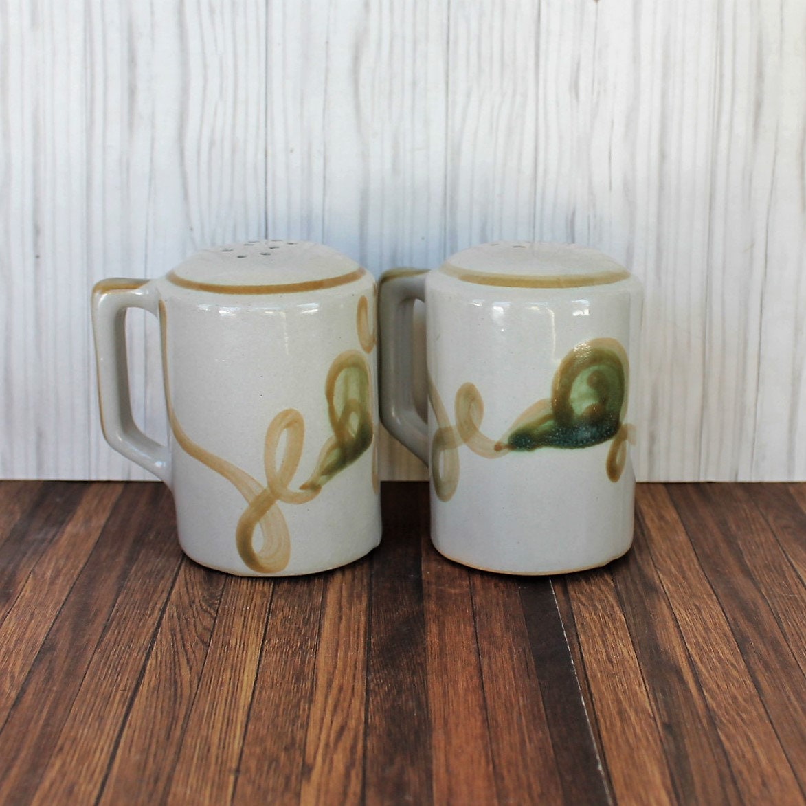 Louisville Stoneware VINTAGE Salt and Pepper Shakers Set of 2 Gray Pottery with Grapes