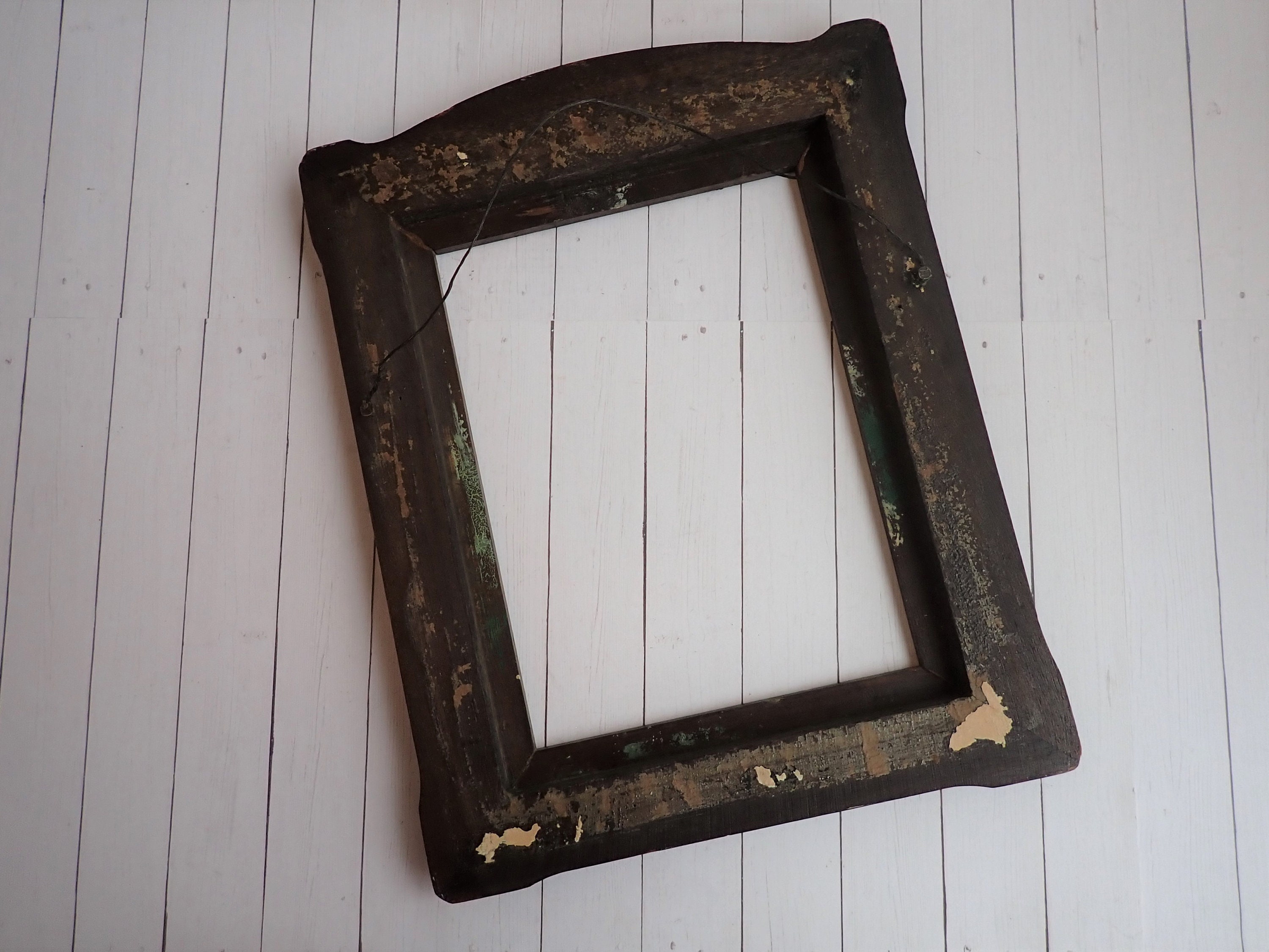 Vintage Wooden 8x10 Picture Photo Frame with Carved Etched Leaf Design