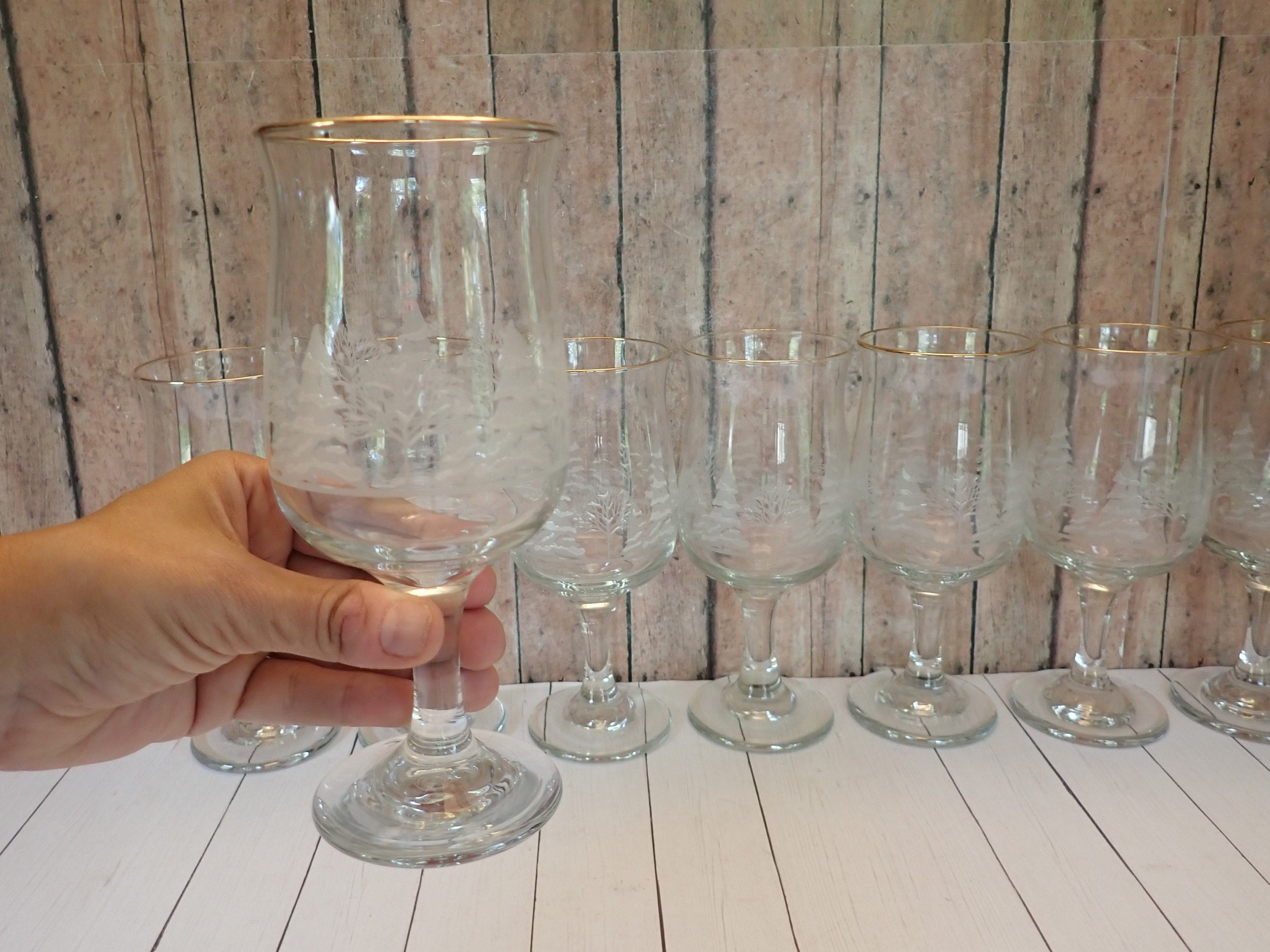 Vintage LIBBEY Christmas Curved Wine Glass Goblet Set of 8 Clear with Frosted Etched Evergreen