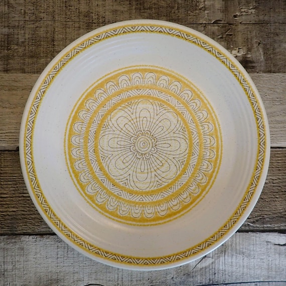 Vintage Franciscan HACIENDA GOLD 8" Salad Plate Set of 3 Plates Earthenware Stoneware Yellow White Flower Daisy Design