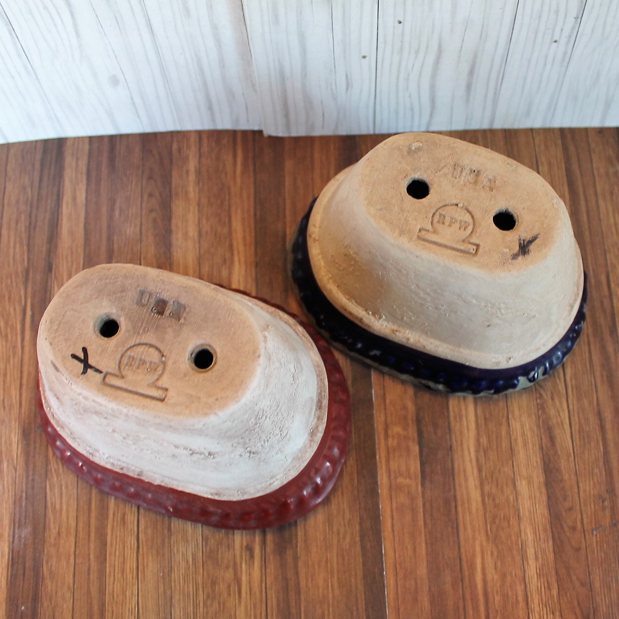 Vintage Rowe Pottery Works Stoneware Planter Flower Pot Set of 2 Tan