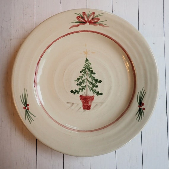 Vintage ROWE POTTERY WORKS Stoneware Salad Plate Set of 4 White with Green Christmas Tree Cambridge Wi