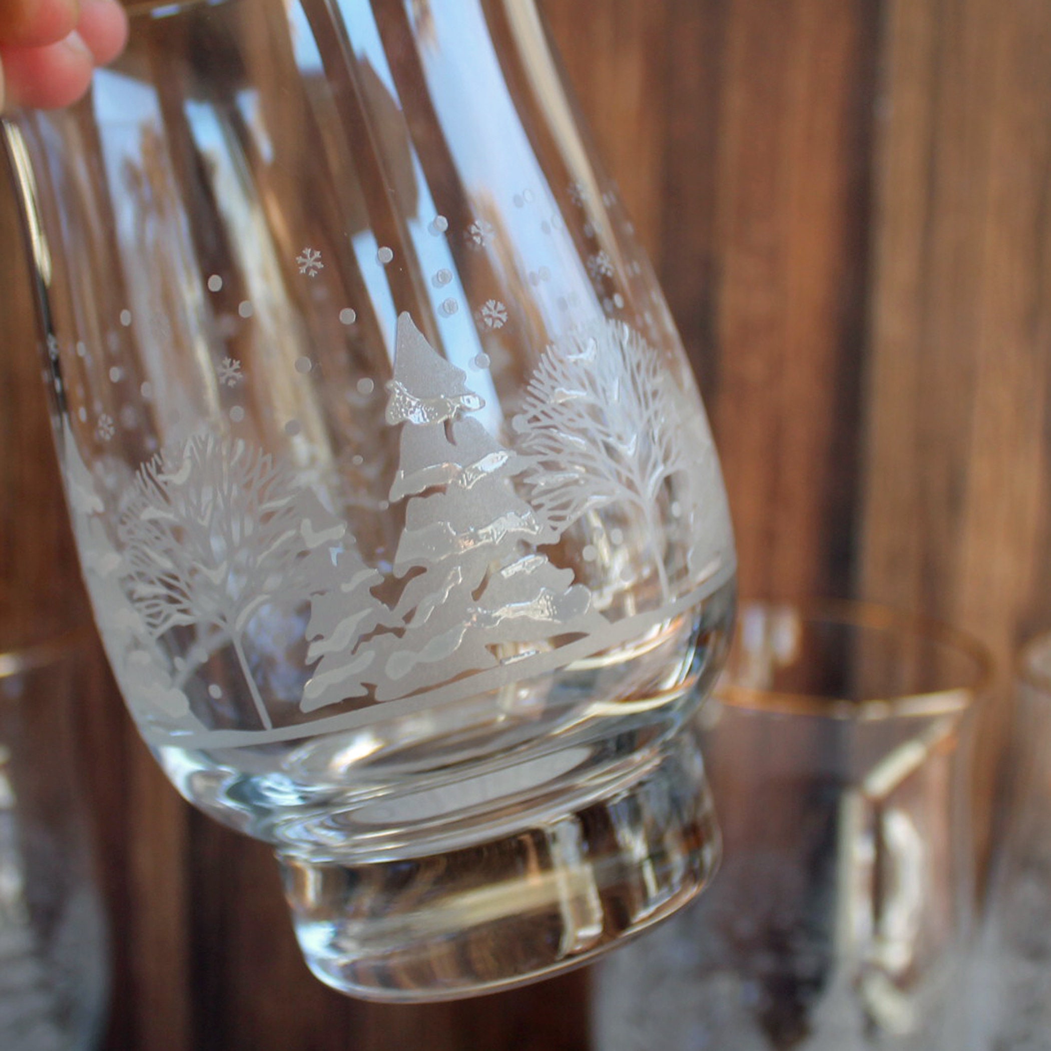 Vintage LIBBEY Christmas Holiday Glasses Curved Tumbler Clear with