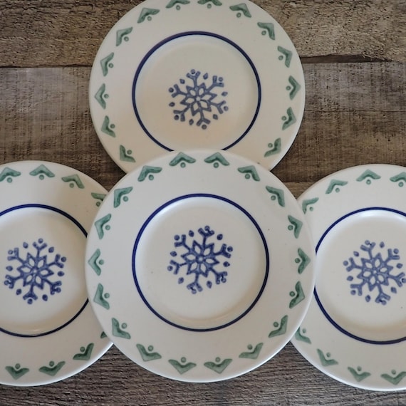 Vintage Pfaltzgraff NORDIC CHRISTMAS Saucers 6" Small Plates Set of 4 Green Blue Snowflake Christmas Design Folk Art