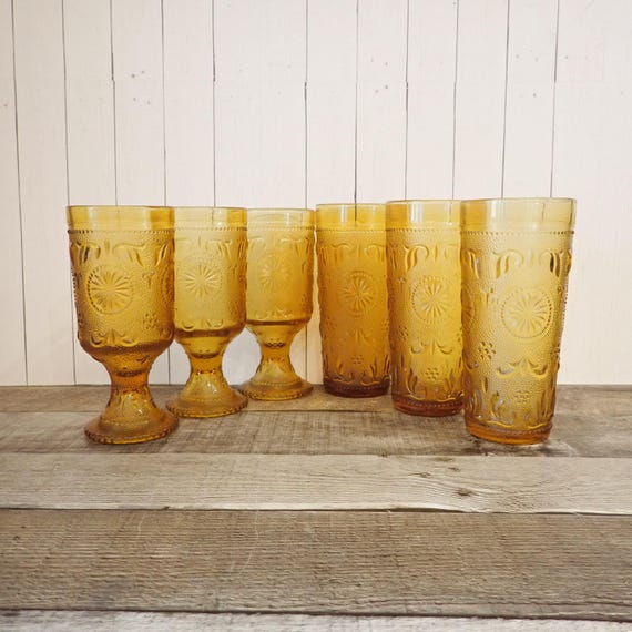 Vintage Brockway Glass AMERICAN CONCORD AMBER Water Gblet and Tumbler Set of 6 with Daisy Design Golden Yellow Floral Design Sandwich Glass