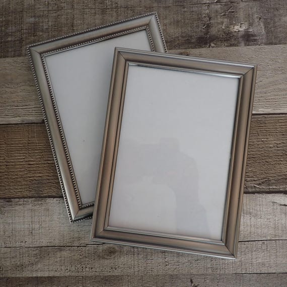 Vintage 5x7 Metal Silver Photo Picture Frame Set of 2 Frames 5" x 7"