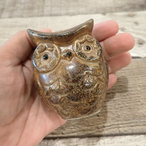 Vintage Stoneware Owl Figurine Salt Shaker Single Brown Tan Ceramic Mid Century Modern Boho