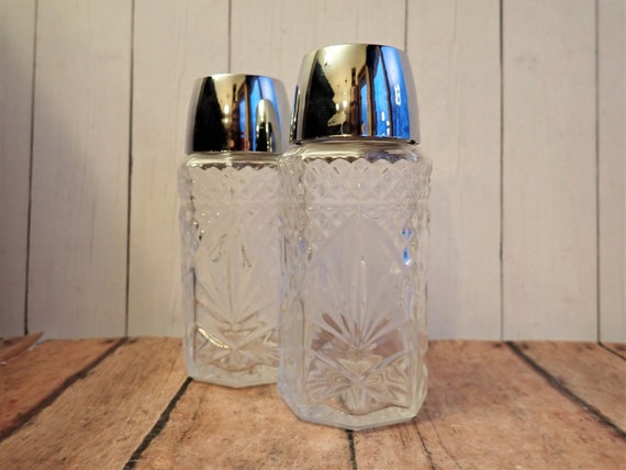 Vintage Cristal D'Arques-Durand Antique Clear Salt and Pepper Shakers Set of 2 Floral Flower Lattice Design Luminarc Made in USA