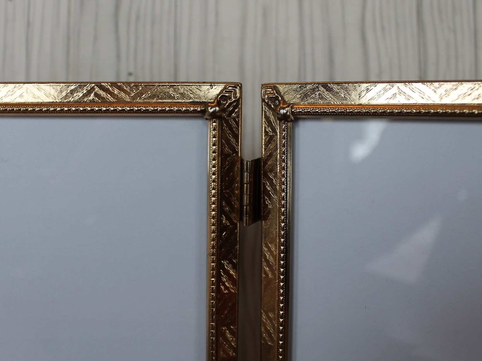 Vintage Brass Bronze Metal Triple Hinged 5x7 Three Part Photo Picture