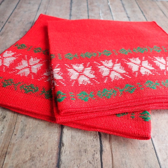 Vintage Christmas Napkin Set of 2 Red with Embroidered White Snowflake Design Nordic Style Placemat