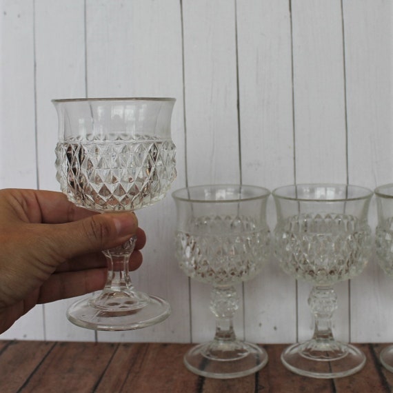 VTG Anchor Hocking Cut Diamond Quilted Pattern Clear Glass Drinking Glasses  (4)