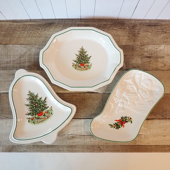 Vintage Pfaltzgraff CHRISTMAS HERITAGE Oblong Platter Bell and Stocking Trays Set of 3 White with Green Christmas Tree Design