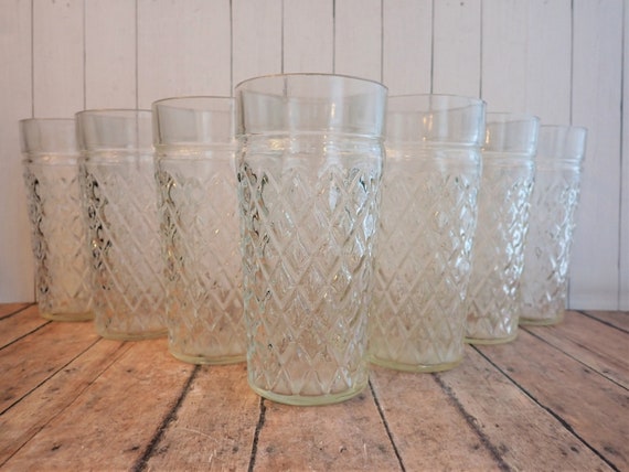 Vintage Clear Jelly Jar Tumblers Set of 8 with Diamond Quilted Pattern 16 oz. Clear Drinking Glass Wexford Style