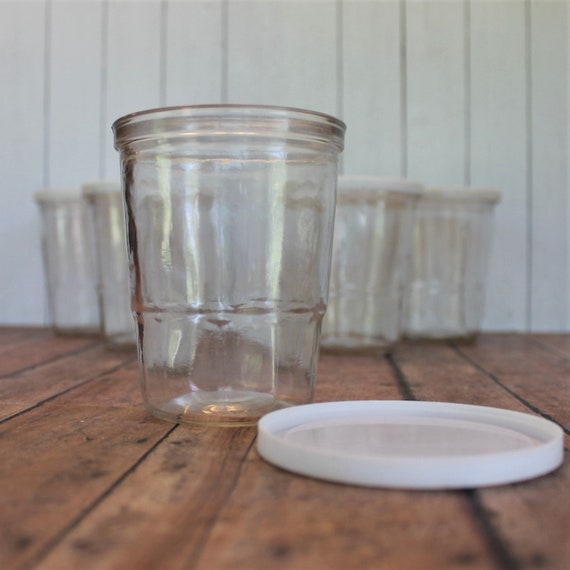 Vintage Jelly Jar Juice Glasses Small Tumblers with Lids Set of 8 Clear Drinking Glass