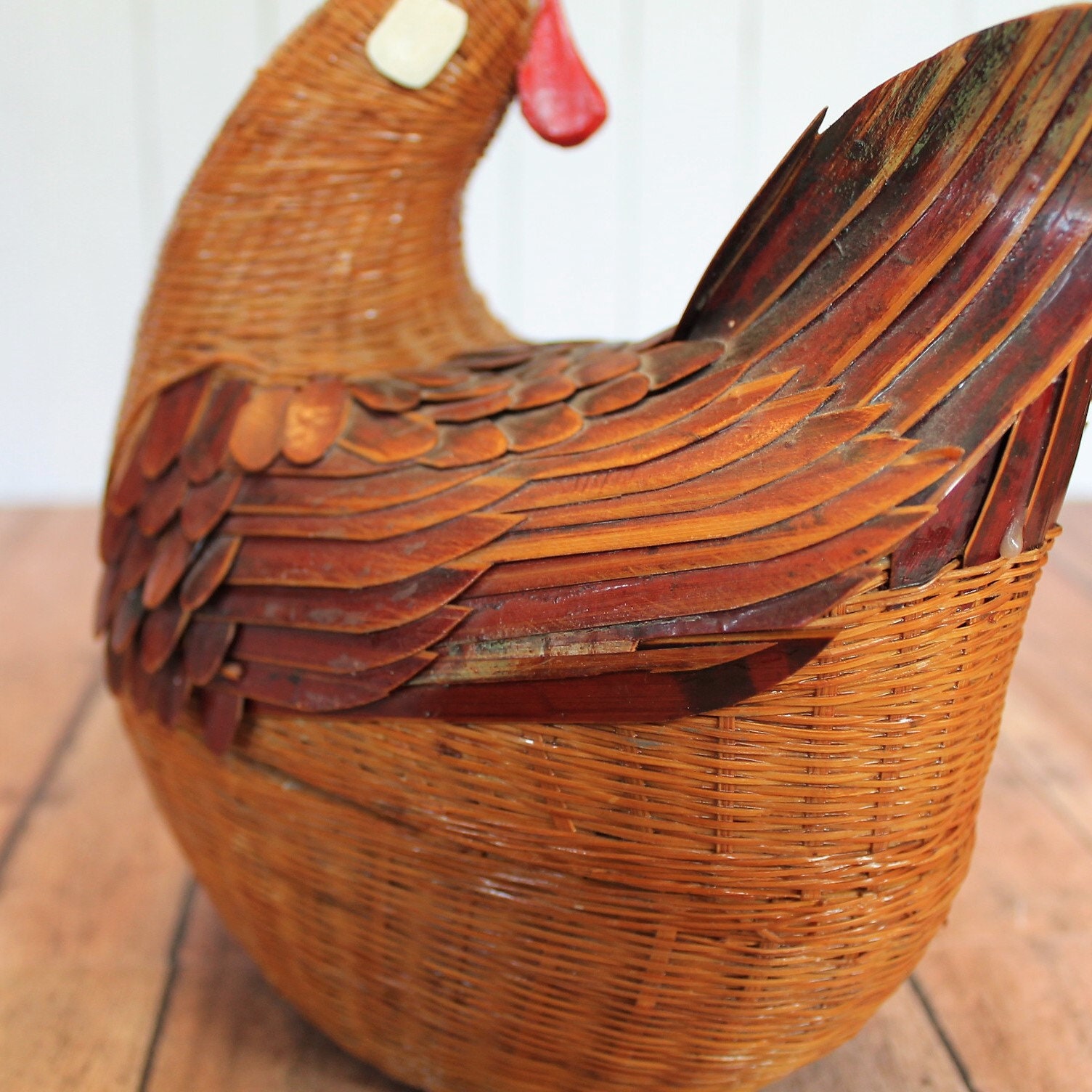 Vintage Wicker Woven Chicken Rooster Turkey Basket with Wood Feathers