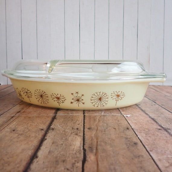 Vintage Pyrex Dandelion Duet Divided 1.5 Quart Casserole Dish with Clear Lid Cream with Gold Flowers Promotional Design