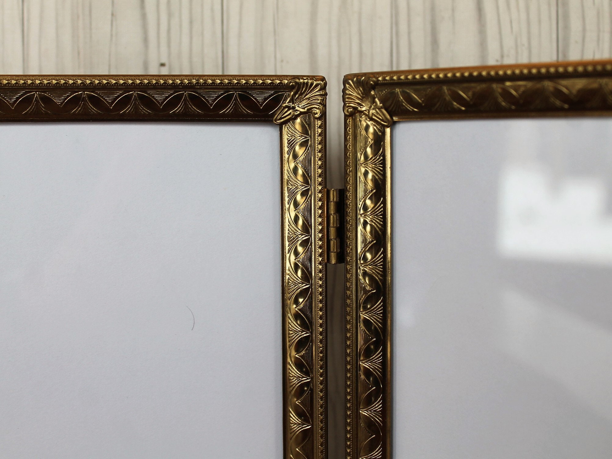 Vintage Brass Bronze Metal Triple Hinged 5x7 Three Part Photo Picture